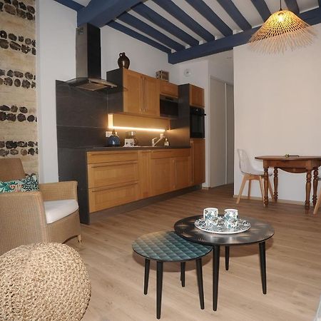 Au Colombage Bleu 2 A 4 Pers Apartment Dieppe Exterior photo